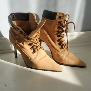 Leather Booties: 'Manolo Blahnik Oklamod, STYLE